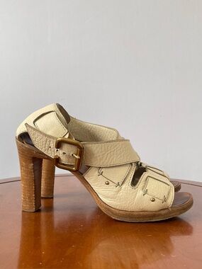 CHLOE Off-white Leather Platform Wooden Strappy Sandals | US 9